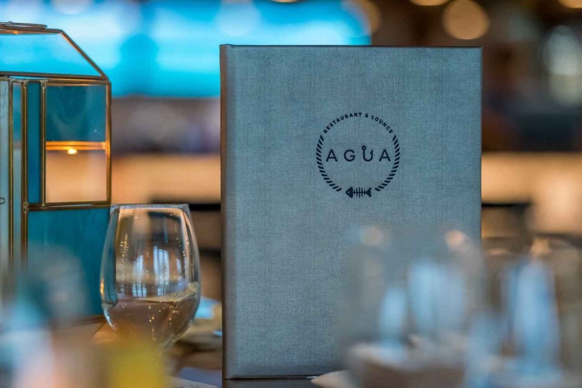 Easter Sunday Lunch, Agua