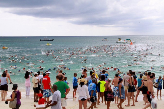 Flowers Sea Swim start